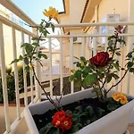 Casa Di Olga Accanto Al Mare Apartament